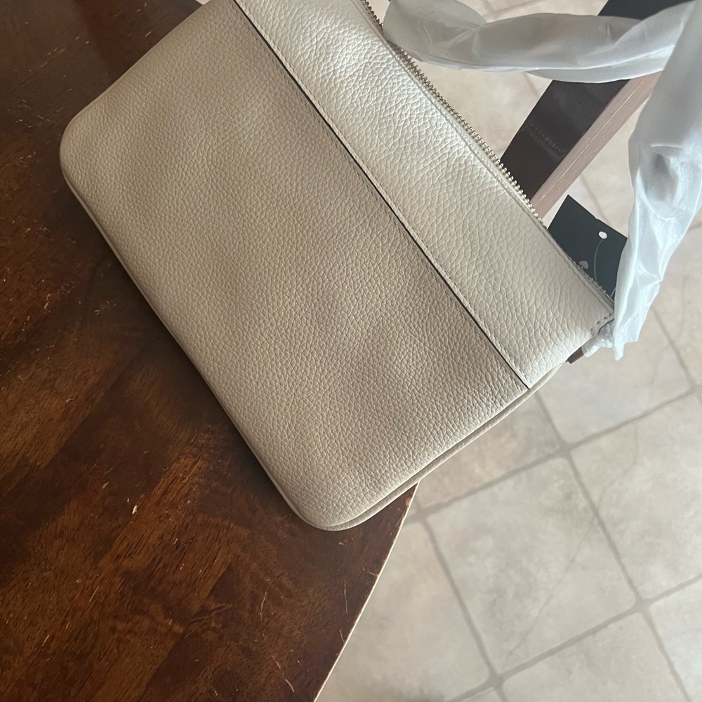 2 tone Kate spade purse - Picture 5 of 5